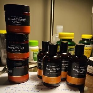 Bath & Body Works Beard & Face Care Set - Black and Orange